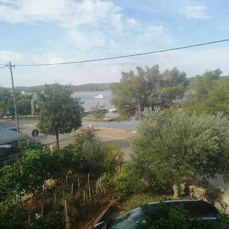 Apartman Dekovic L-pogled Na More Apartmán Turanj