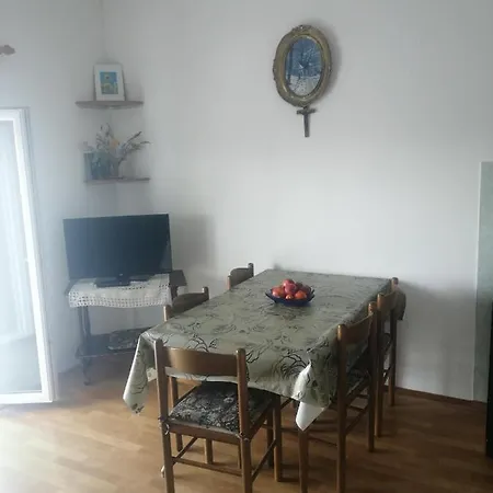 Apartman Dekovic L-pogled Na More